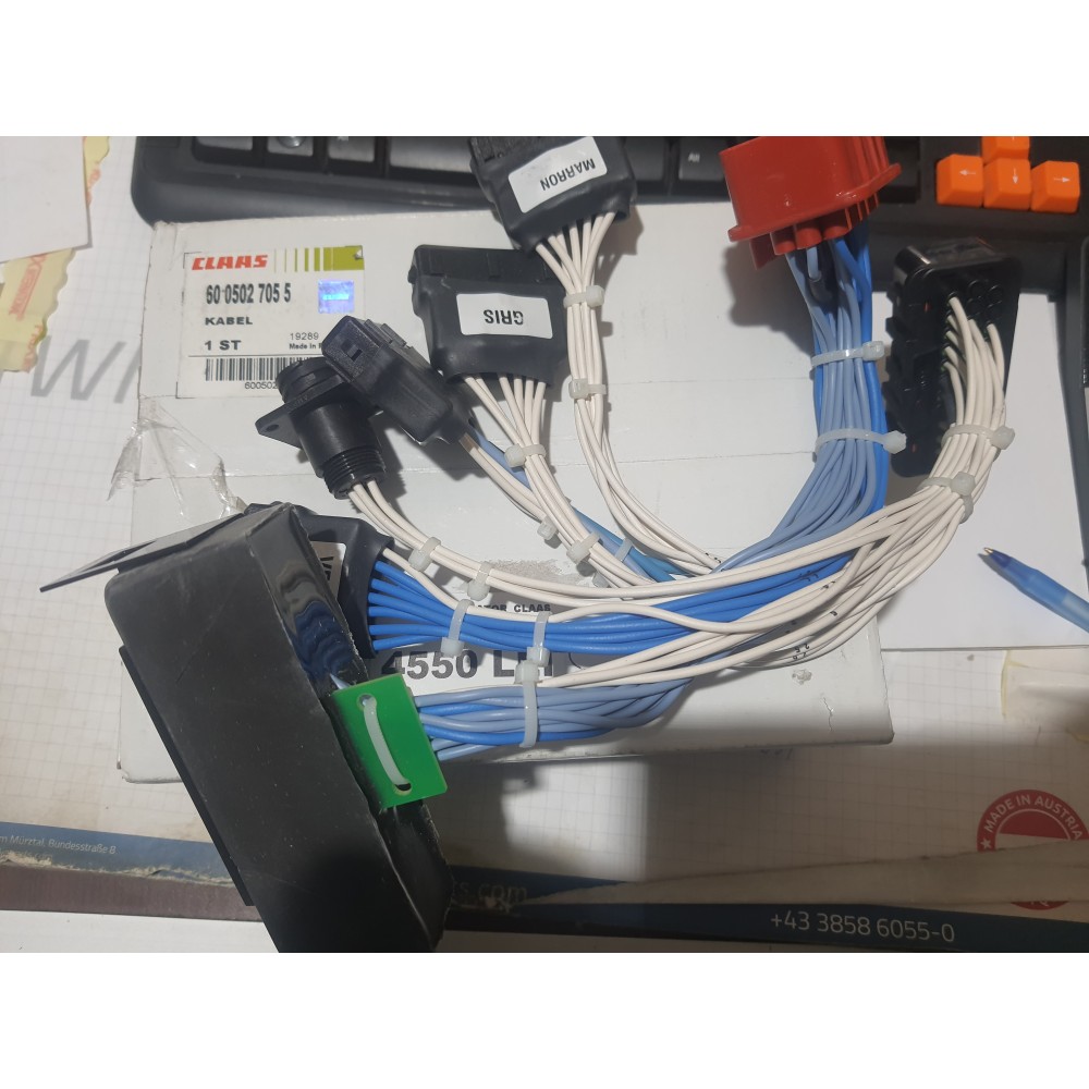 6005027055  KIT CONECTOR MODUL COMANDA CUTIE DE VITEZE  ORIGINALE RENAULT CLAAS ARES