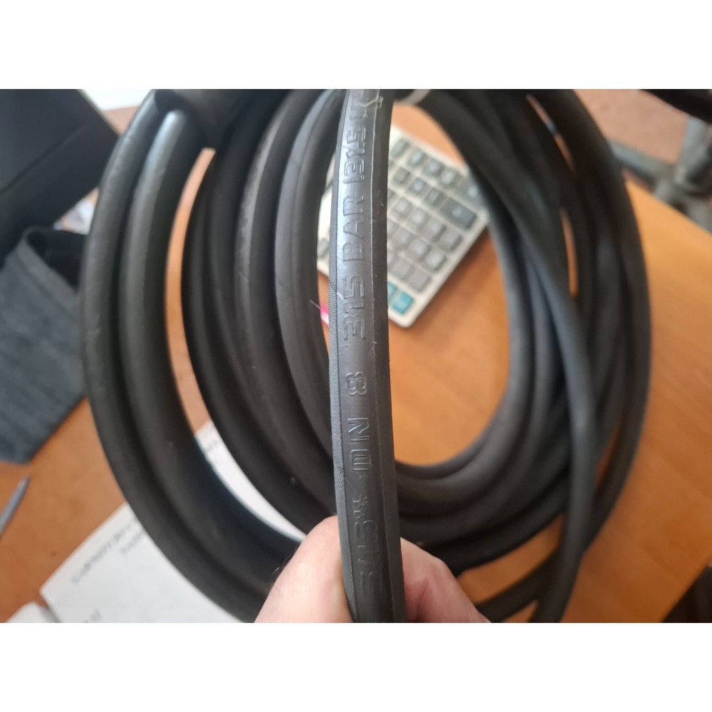 FURTUN ABSORPTIE GUMA CU SPIRA SARMA FI 25 10 BAR